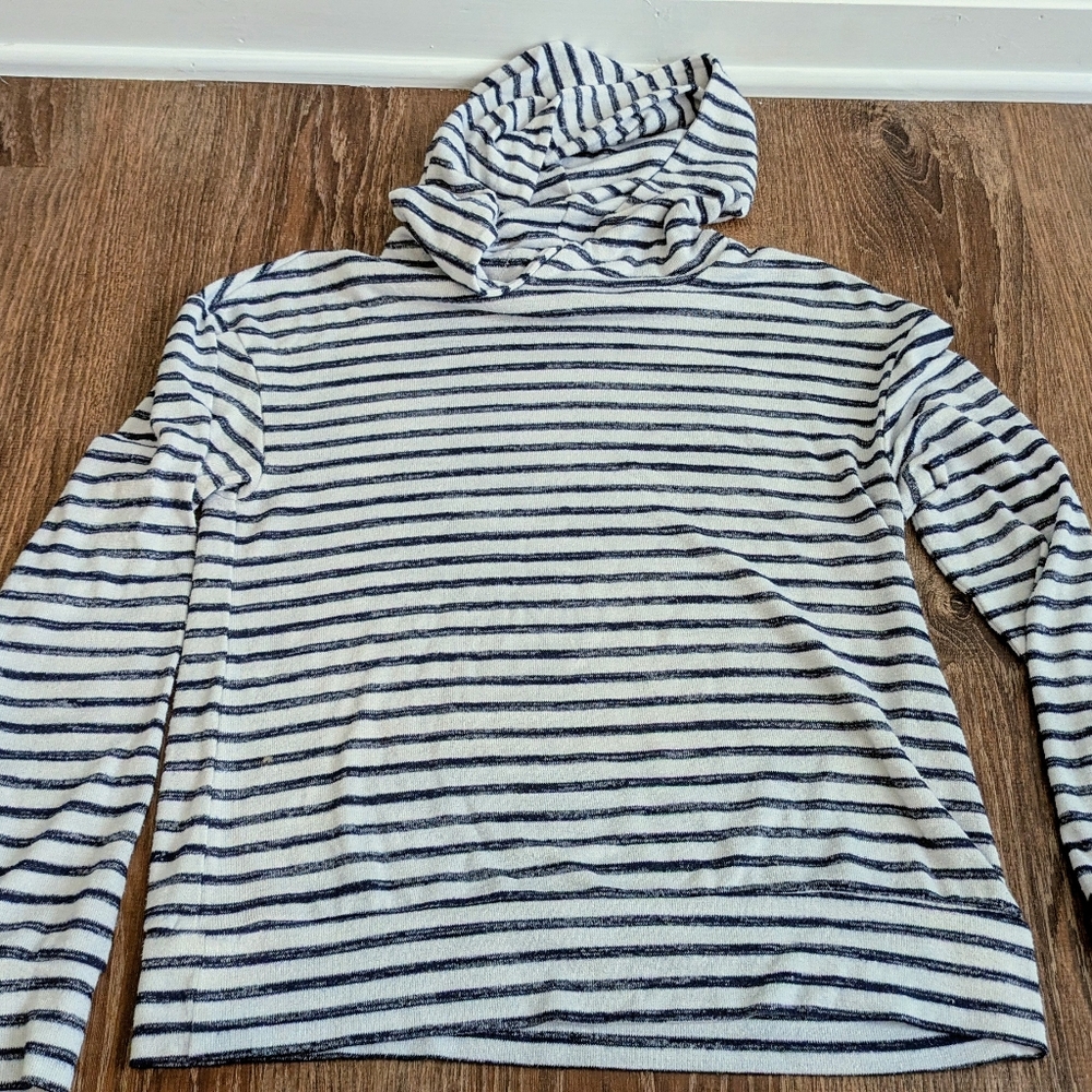 A.new.day women's xs navy and white super soft striped hooded sweater